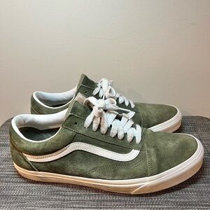 Vans Old Skool Olive Green Suede Sneaker
